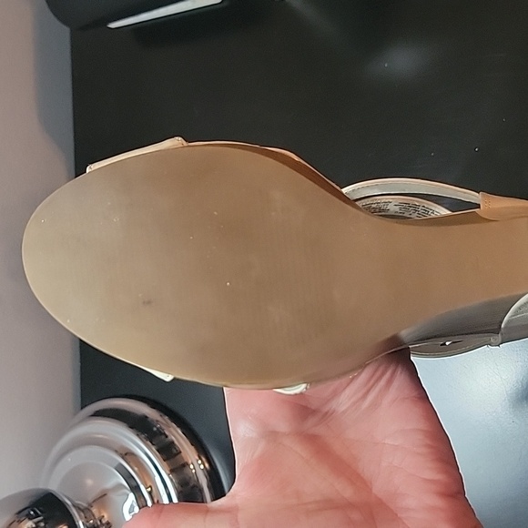 ELLE ELBRIE IVORY WEDGE - Picture 14 of 16